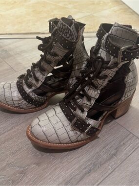 FREEBird Cheyenne Booties